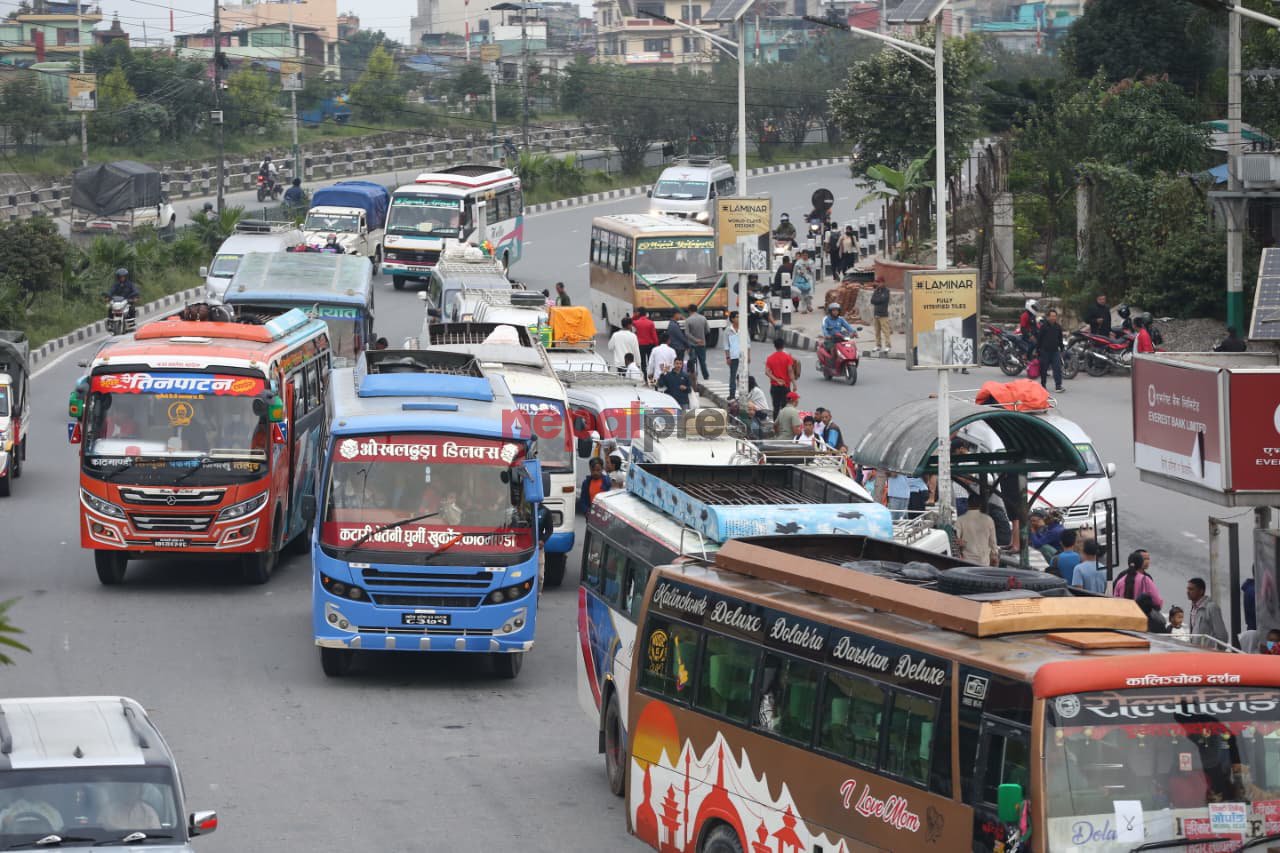 सार्वजनिक सवारी साधनमा आजदेखि ‘रुट परमिट’ खुला
