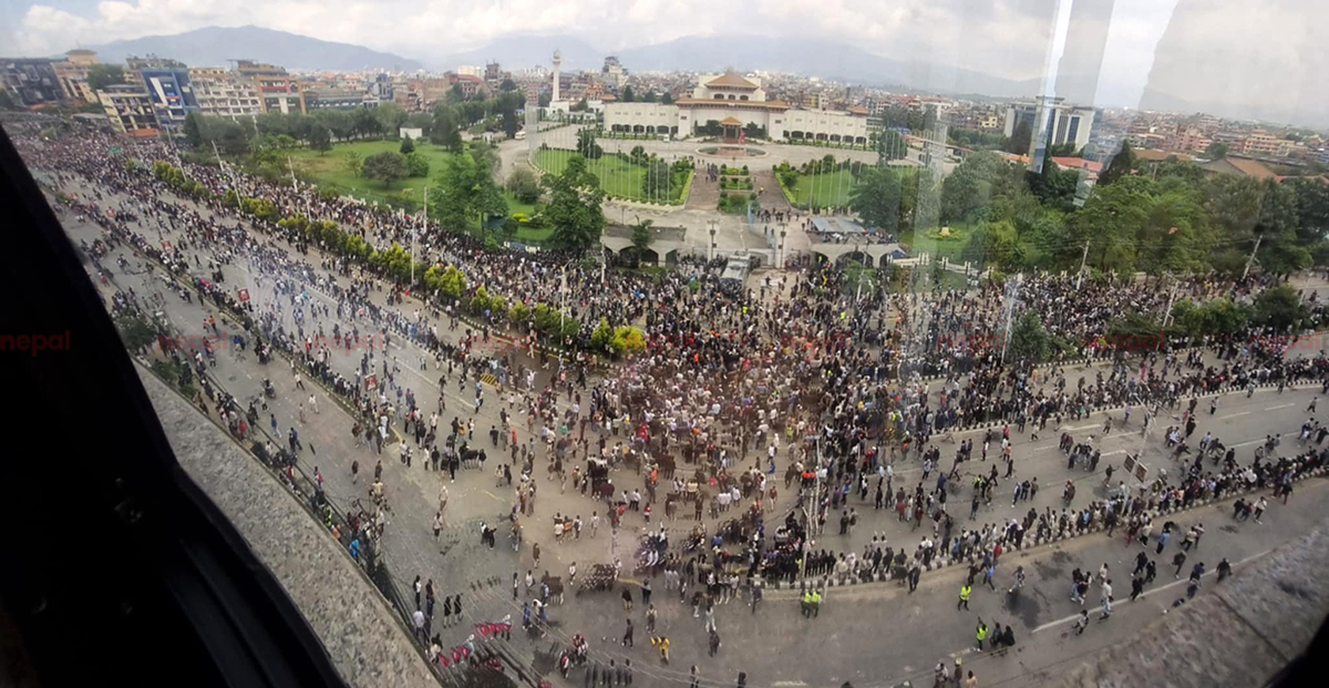 काठमाडौं चक्रपथभित्र आज बिहान साढे ८ पछि अनिश्चितकालीन कर्फ्यू आदेश