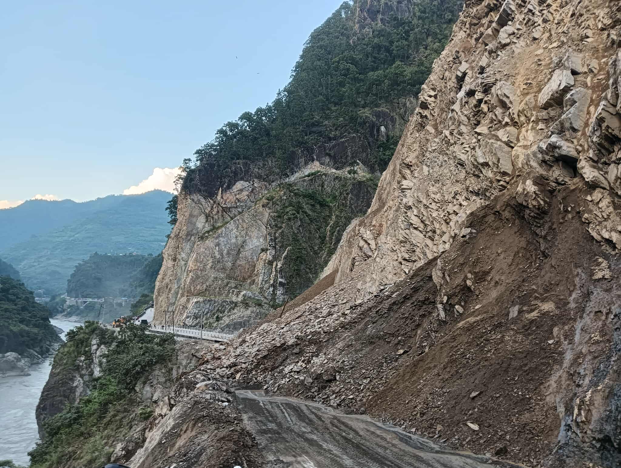 देशभरिका यी ७ वटा राजमार्ग पूर्णरुपमा अवरुद्ध