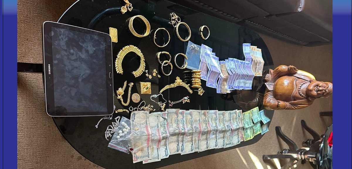 जेनजी आन्दोलनमा लुटपाट गर्नेमाथि प्रहरी अपरेशन, रातोपुलमा घर लुट्ने ३ जना यी सामानसहित समातिए