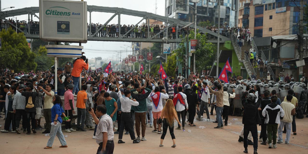 लाखौं जनता सडकमा, प्रमुख सहरको परिस्थिति सुरक्षाकर्मीको नियन्त्रणबाहिर