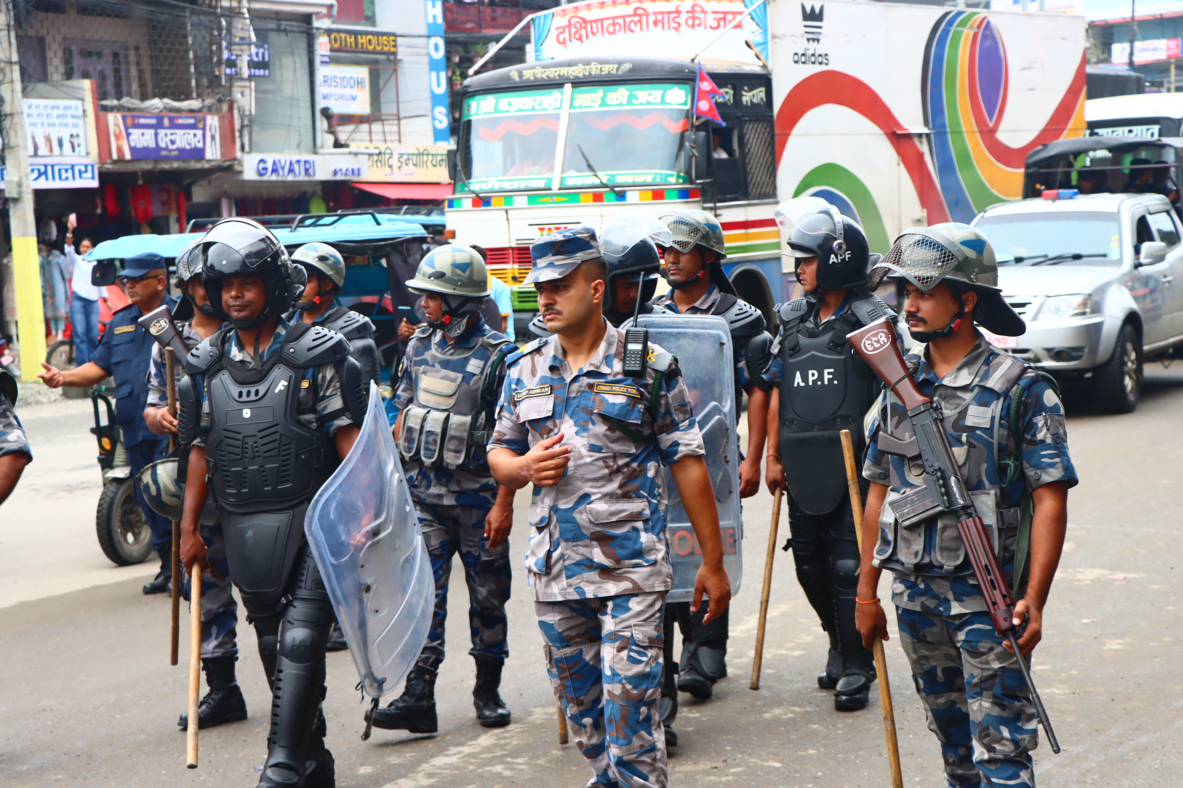 इटहरीमा गोली लागेर २ प्रदर्शनकारीको मृत्यु