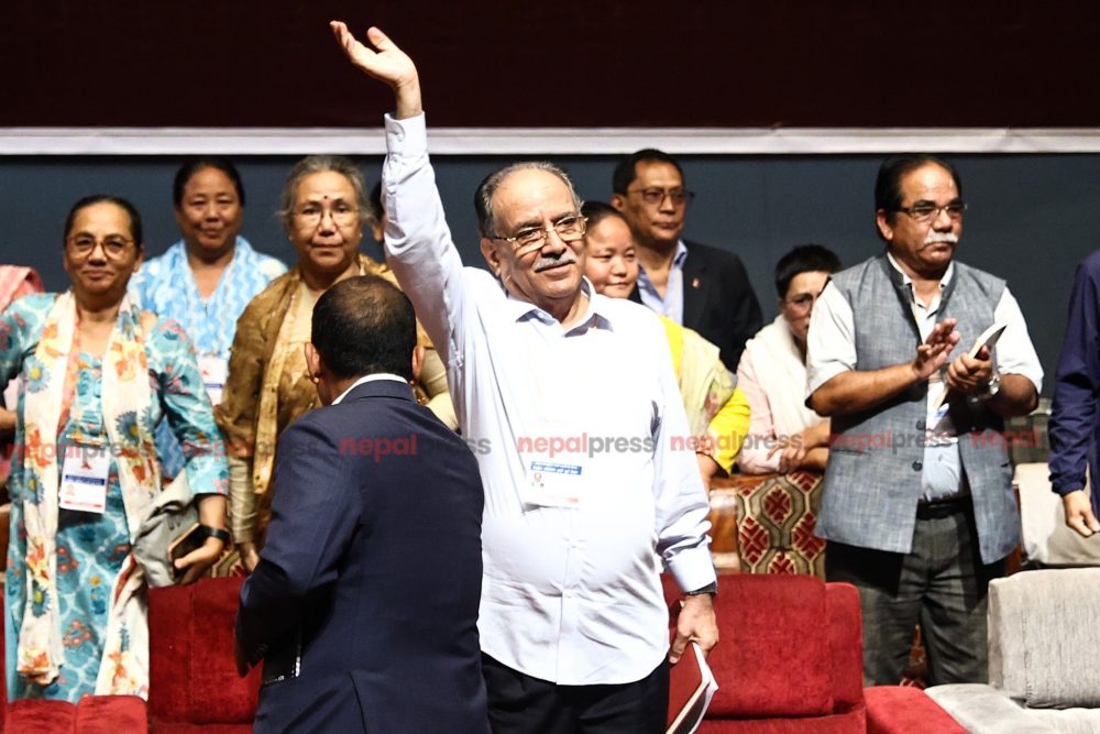 माओवादीले प्रचण्डकै नेतृत्वमा सचिवालय बनाउने, पदाधिकारीहरू सदस्य