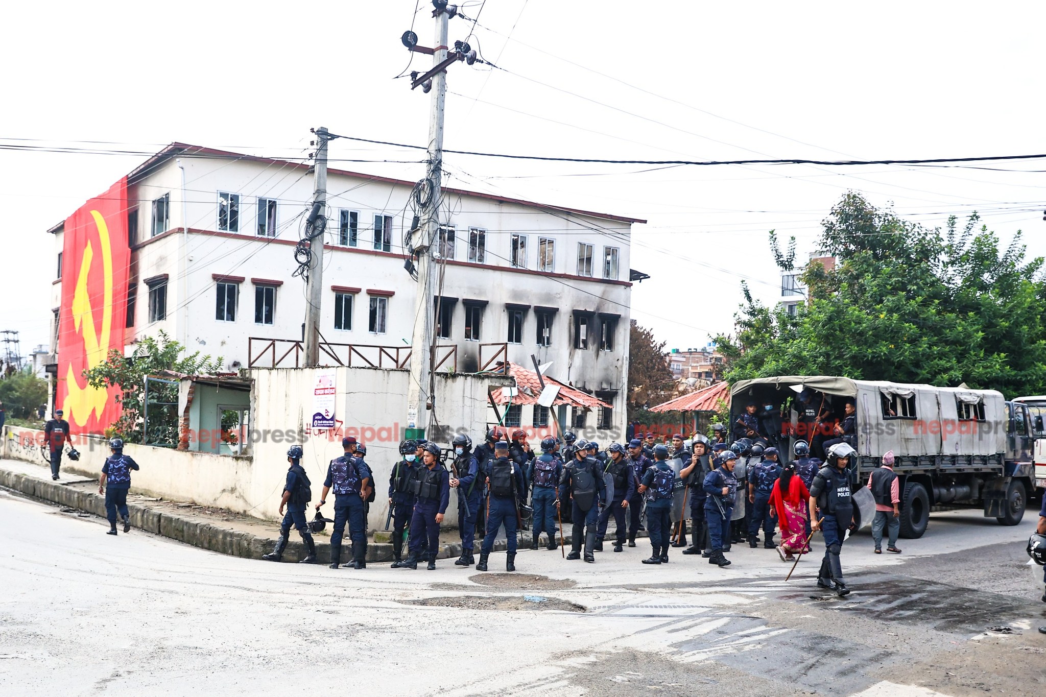 संविधान दिवस : एमालेले विशेष कार्यक्रम गर्दै, च्यासलमा बिहानैदेखि सुरक्षा तैनाथि