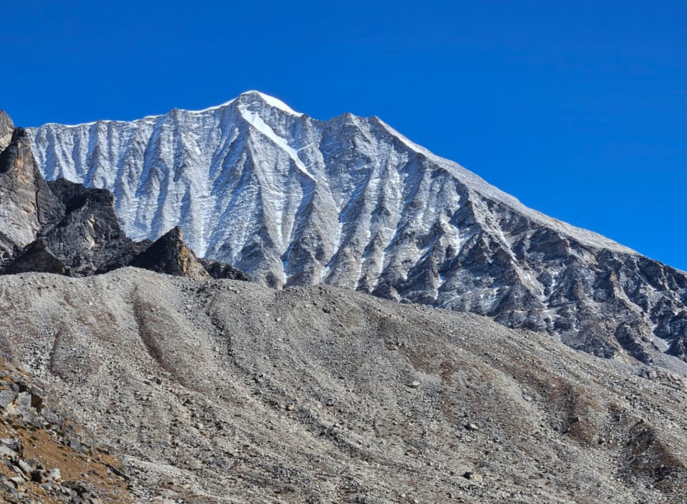 मुगुको कोइकी हिमालमा पहिलो पटक सफल आरोहण