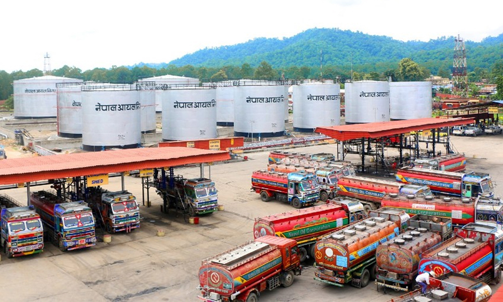 वीरगञ्ज भन्सार: पेट्रोलियम पदार्थबाट ११ अर्ब १८ करोड राजश्व सङ्कलन