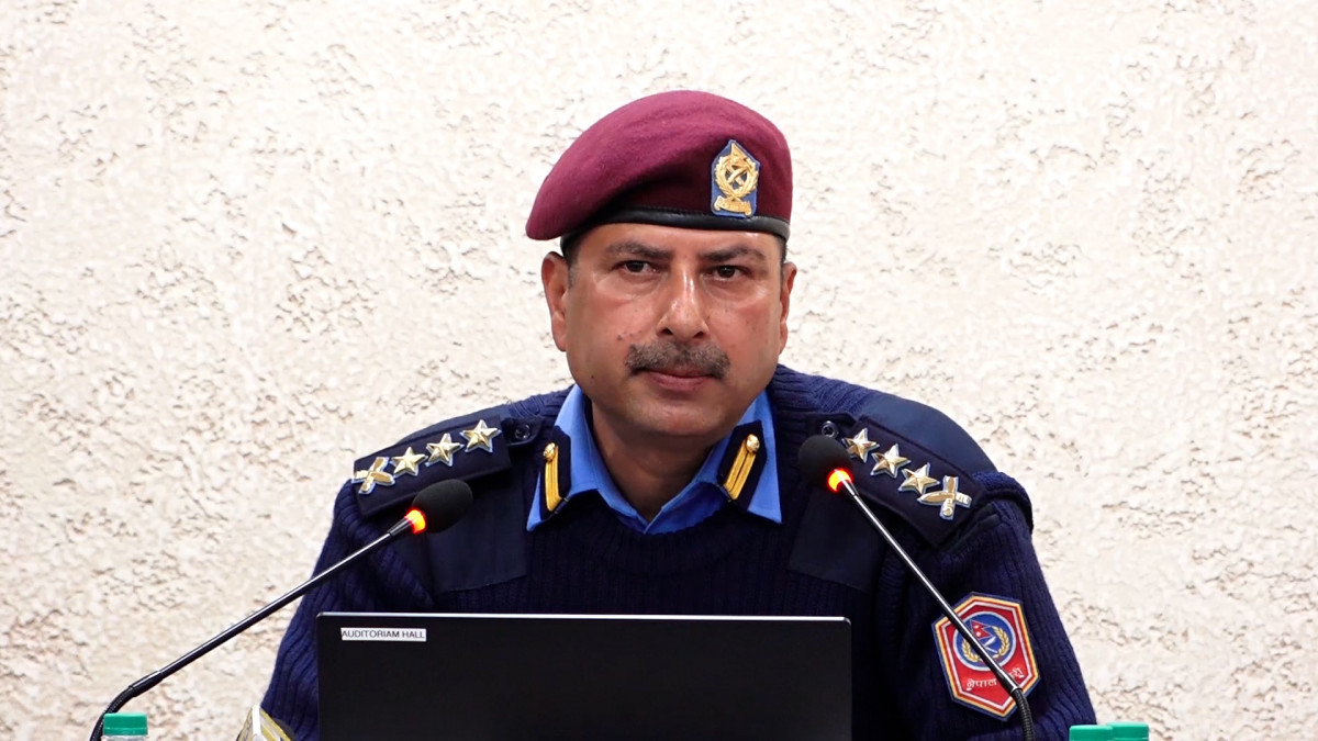 विश्व अधिकारी डीआईजी बढुवाका लागि सिफारिस