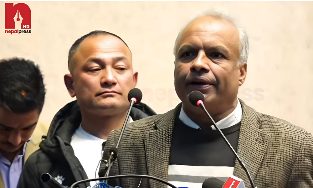 गुरुराज घिमिरेको कटाक्ष- संसारका कीर्तिमान भङ्‍ग गर्दै डेढ महिना बैठक बसिसक्यो, अझै निष्कर्ष छैन