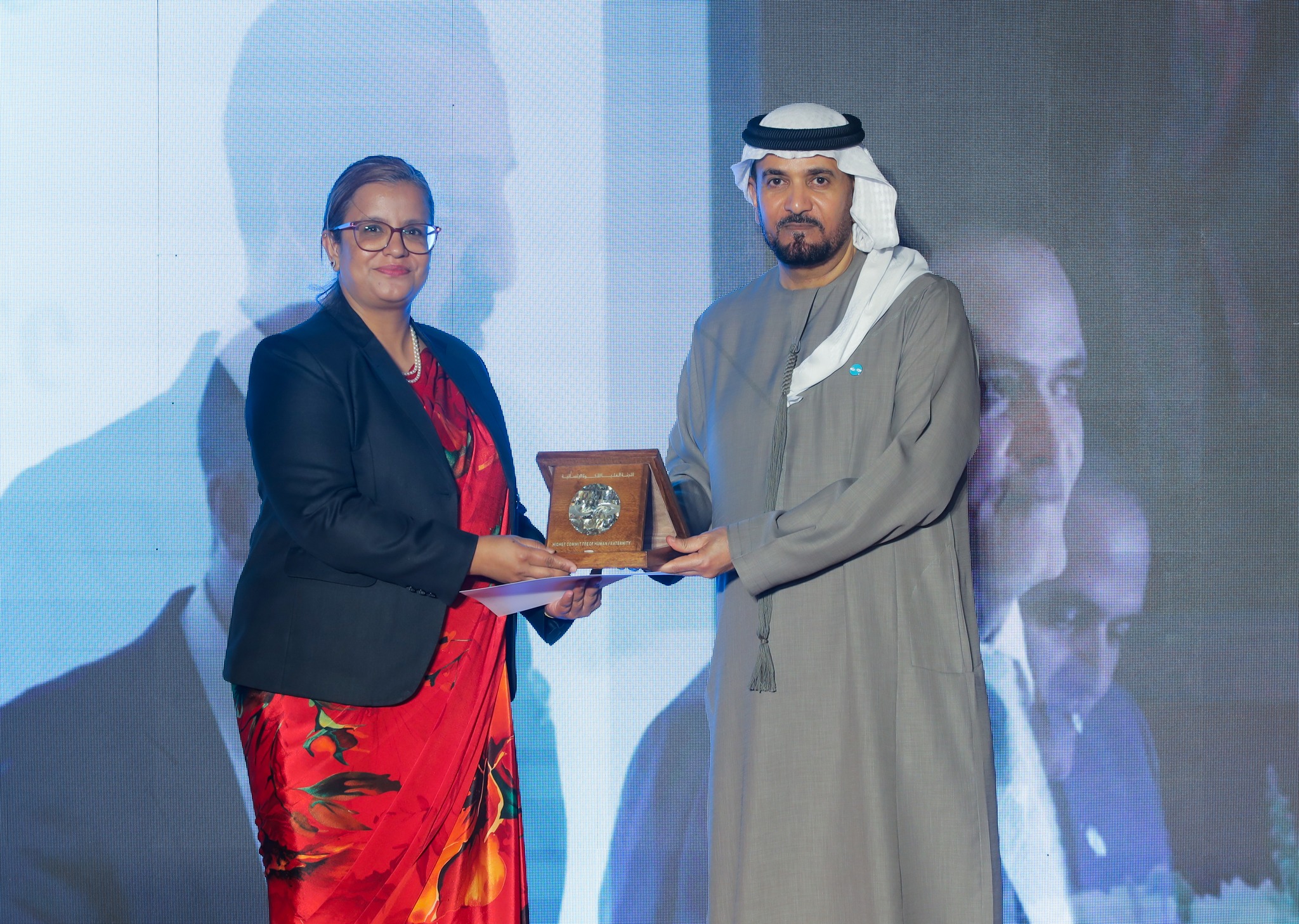 शिक्षा मन्त्रालयलाई यूएईको उच्च समिति एचसीएफले गर्‍यो सम्मान