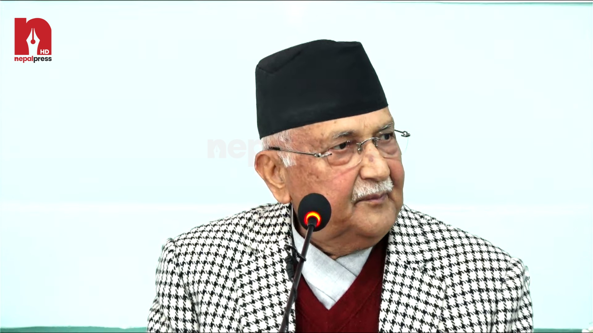 ओलीले भने- भन्दै गर्छन् एमालेमा डेमोक्रेसी छैन, सर्वसम्मतिका नाममा सेन्टिमेन्टल काम हुँदैन