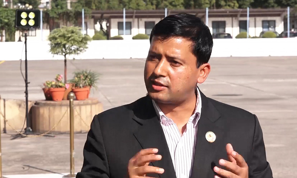 एमाले संसदीय दलको बैठकः संवैधानिक परीक्षणमा जाने कि नजानेबारे छलफल हुने