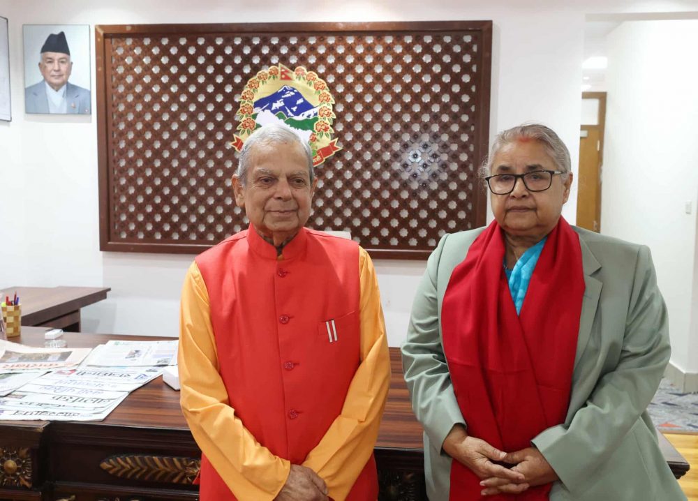 प्रधानमन्त्री कार्की र लोसपा अध्यक्ष ठाकुरबीच भेटघाट