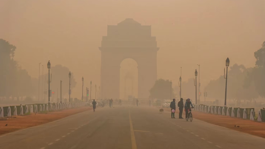 नयाँदिल्लीको एक्यूआई ४५०, वायु प्रदूषण तीव्र