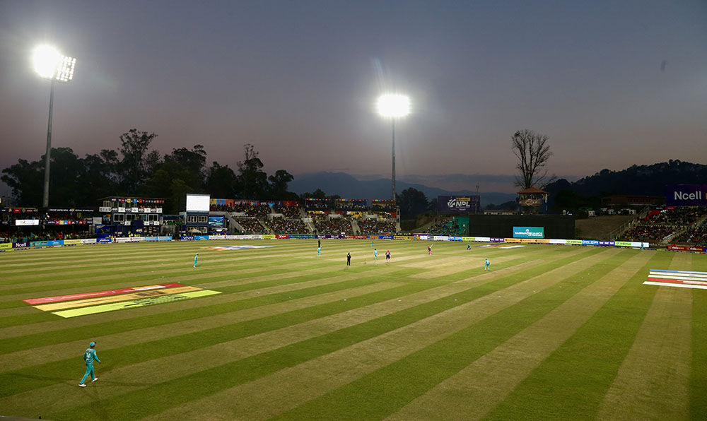 एनपीएल : लुम्बिनी लायन्स र जनकपुर बोल्ट्स भिड्दै