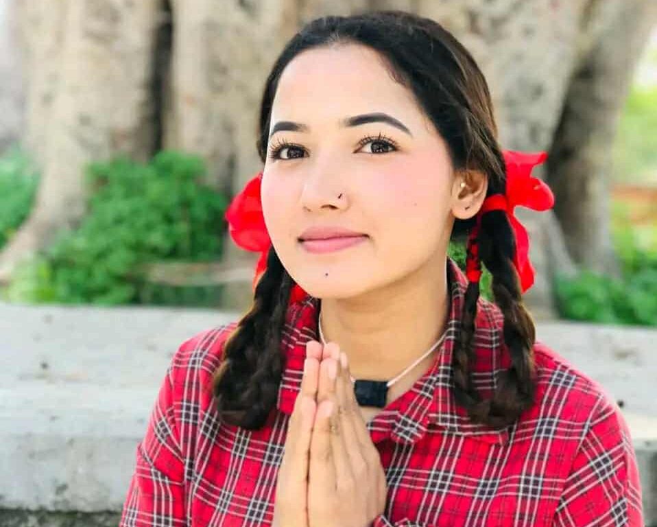 युट्युवमा सब्सक्राइबर बढेपछि आशाको उत्साह- कुनै दिन १ लाख पुगोस् भन्थेँ, आज ५० लाख भयो