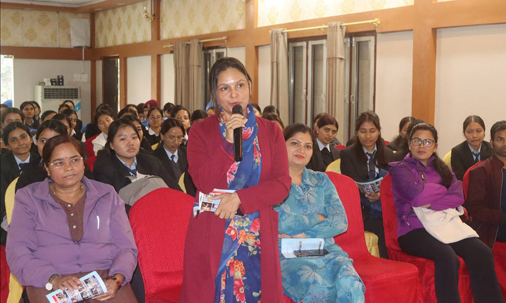 नर्सहरूको प्रश्न- डाक्टरले रुखो व्यवहार गर्दा कसलाई भन्ने ?